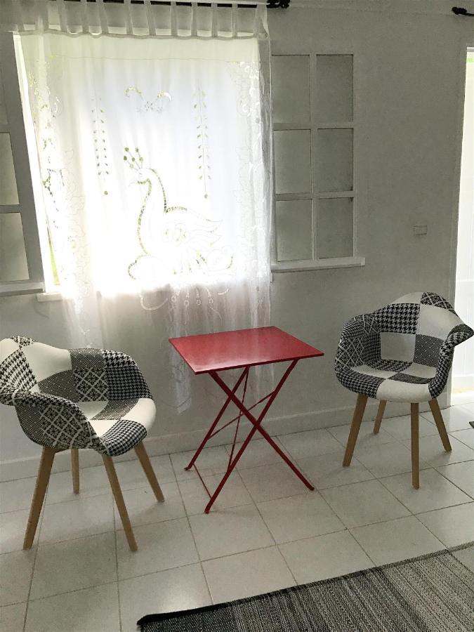 Studio Charmant Au Coeur De Boucan Canot 30 M² Avec Jardin Prive Saint-Paul Esterno foto