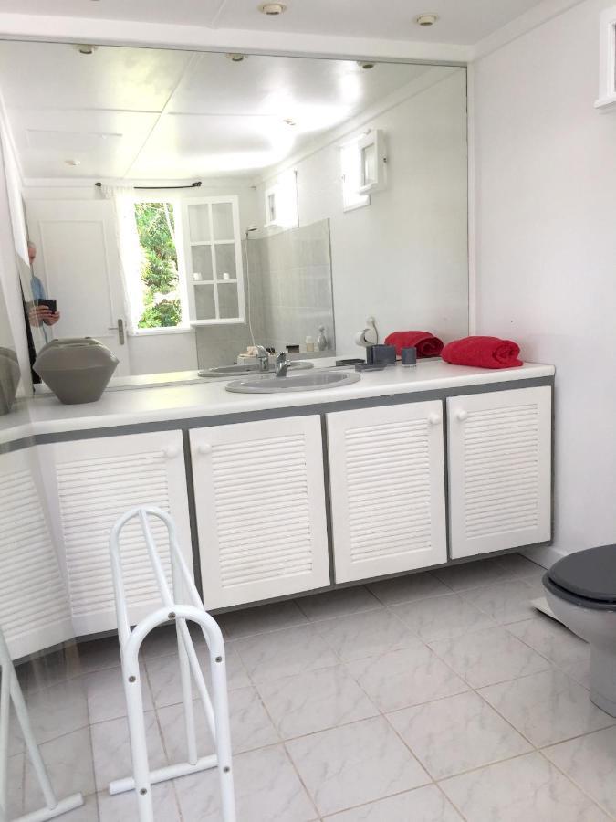 Studio Charmant Au Coeur De Boucan Canot 30 M² Avec Jardin Prive Saint-Paul Esterno foto
